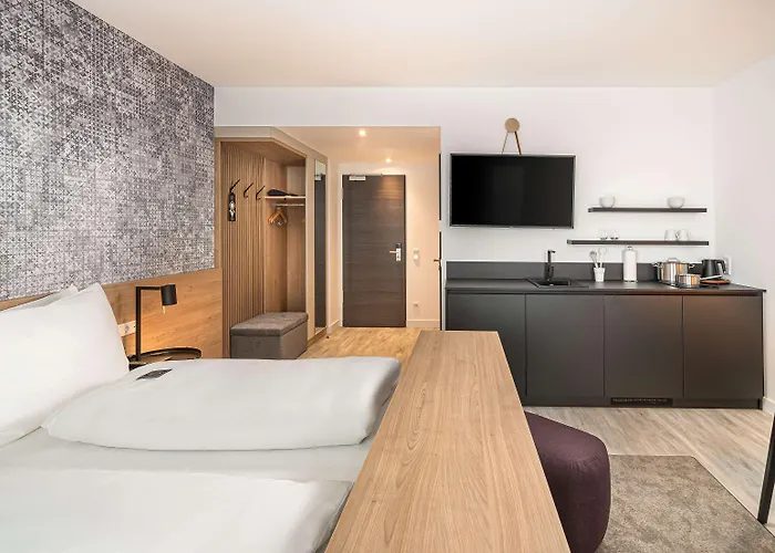 Elaya Augsburg, Trademark By Wyndham